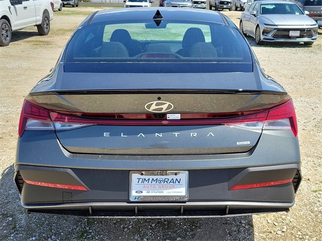 New 2025 Hyundai Elantra SEL image 20