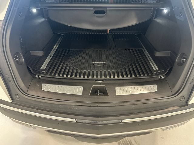 Used 2023 Cadillac XT5 Premium Luxury w/ LPO, Floor Liner Package AWD/4WD image 27