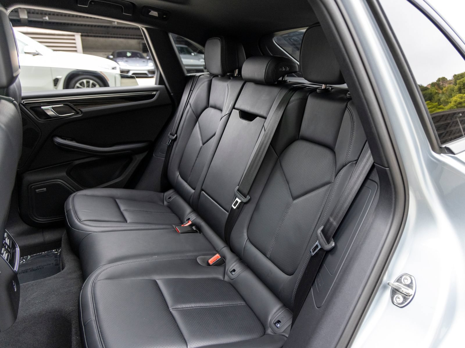 Certified 2026 Porsche Macan AWD/4WD image 51