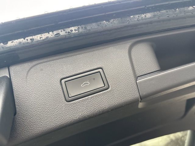 Used 2022 Volkswagen Atlas SEL image 17