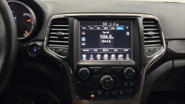 Used 2016 Jeep Grand Cherokee Laredo 75th Anniversary image 12