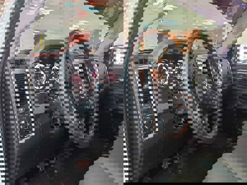 Used 2016 RAM 1500 Outdoorsman image 9