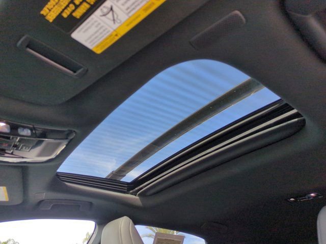 Used 2025 Lexus RX 350h w/ Convenience Package image 24