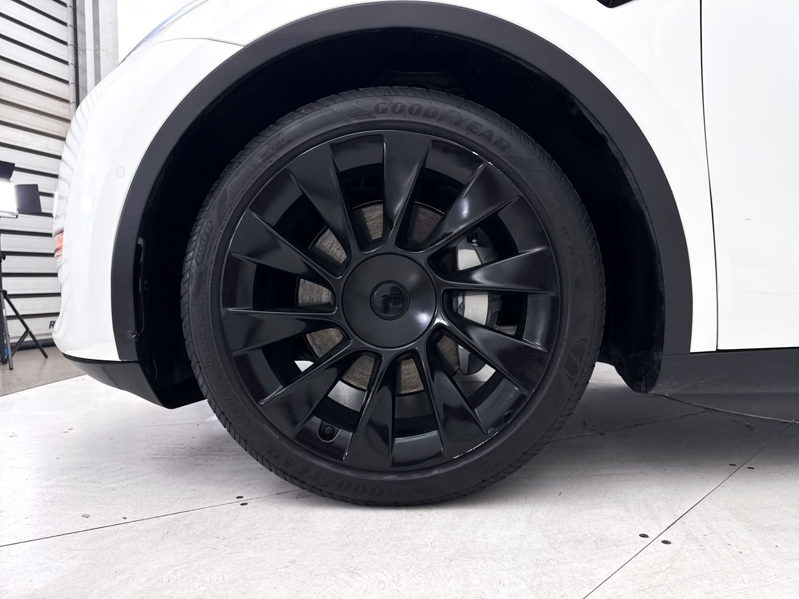 Used 2022 Tesla Model Y Long Range AWD/4WD image 15