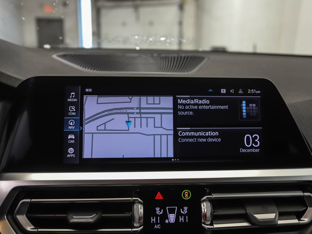 Used 2021 BMW 330e xDrive w/ Convenience Package image 15