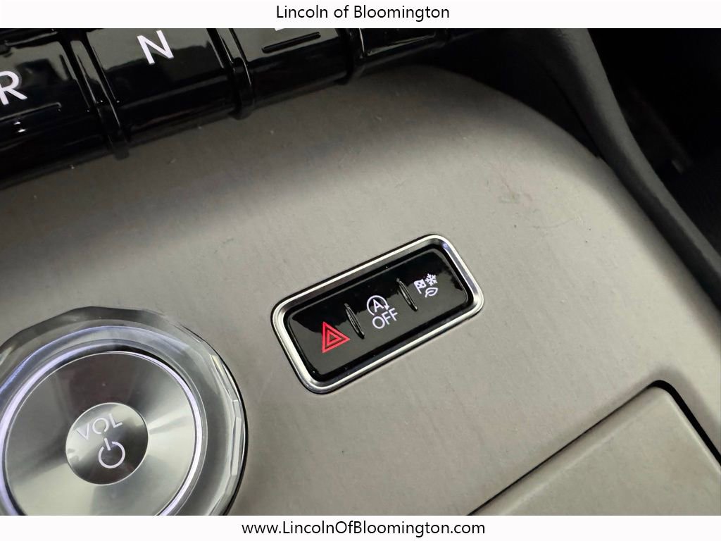 New 2025 Lincoln Navigator L Reserve w/ Jet Appearance Package image 70