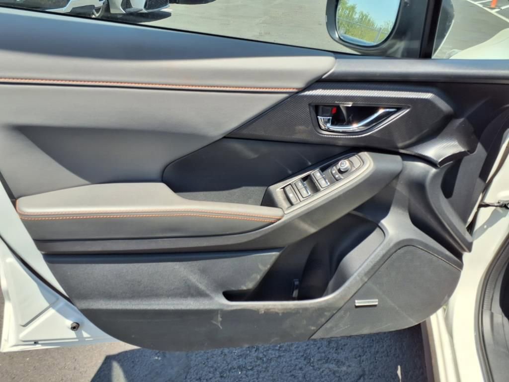 New 2025 Subaru Crosstrek 2.5i Limited w/ Popular Package #3A image 10