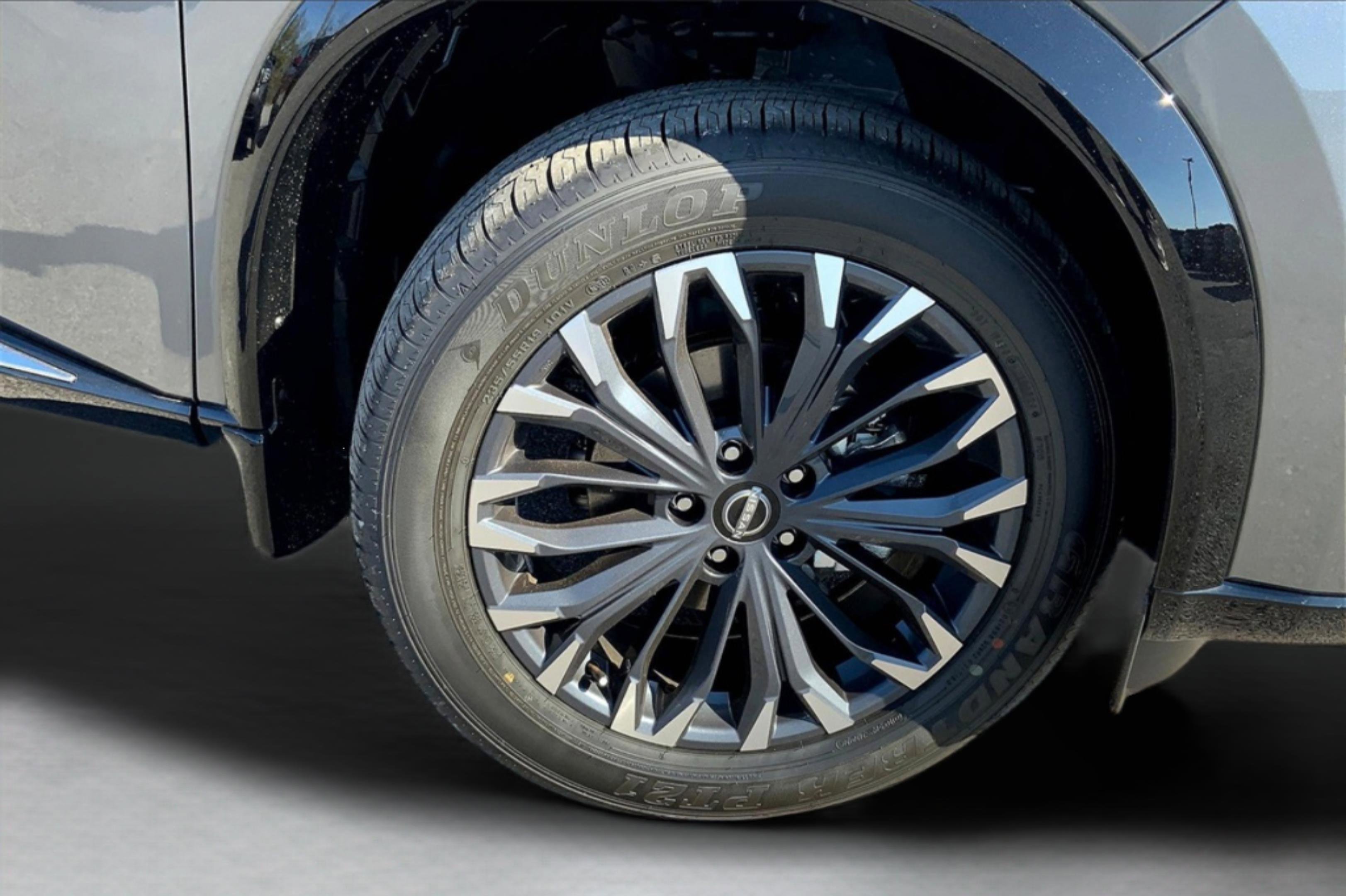 New 2025 Nissan Rogue Platinum w/ Platinum Premium Package image 12