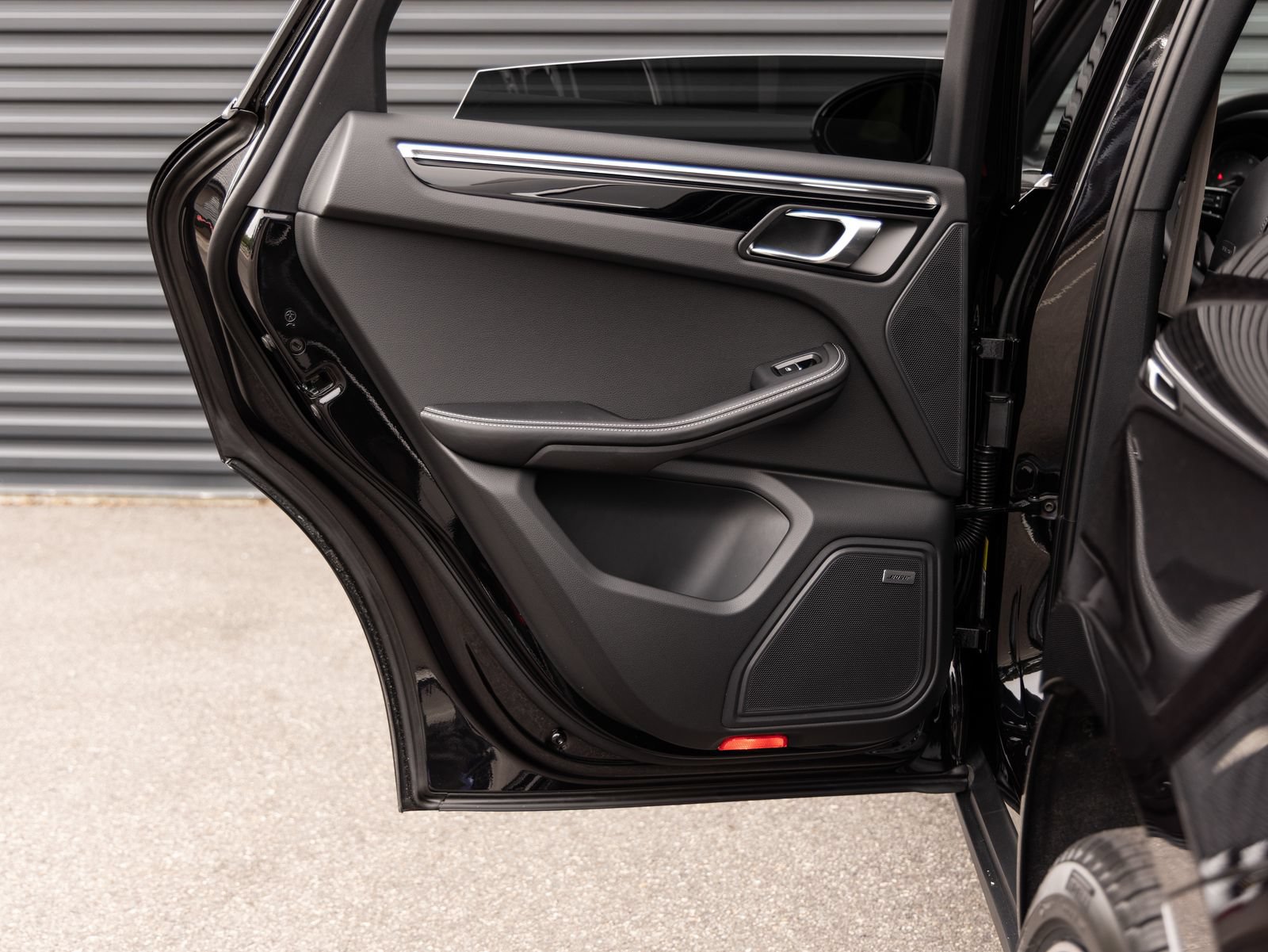 New 2026 Porsche Macan S AWD/4WD image 25