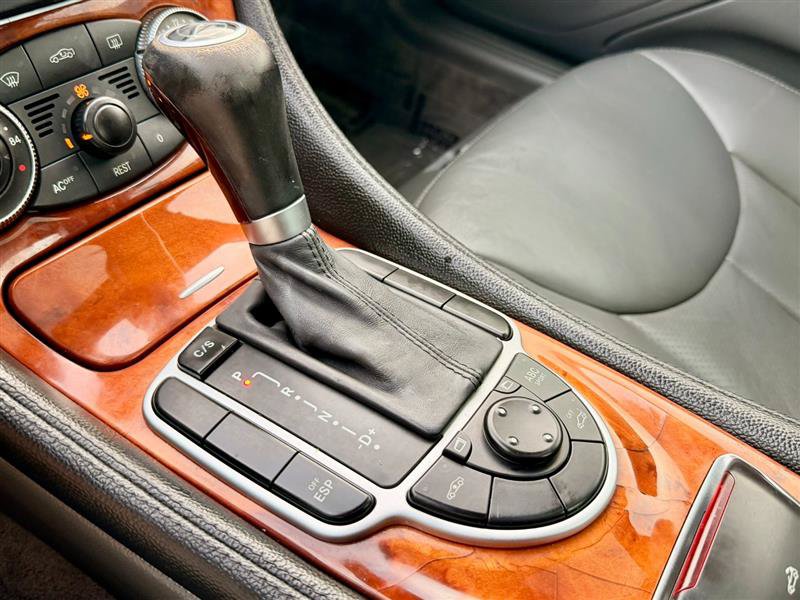 Used 2005 Mercedes-Benz SL 500 w/ AMG Sport Pkg image 32