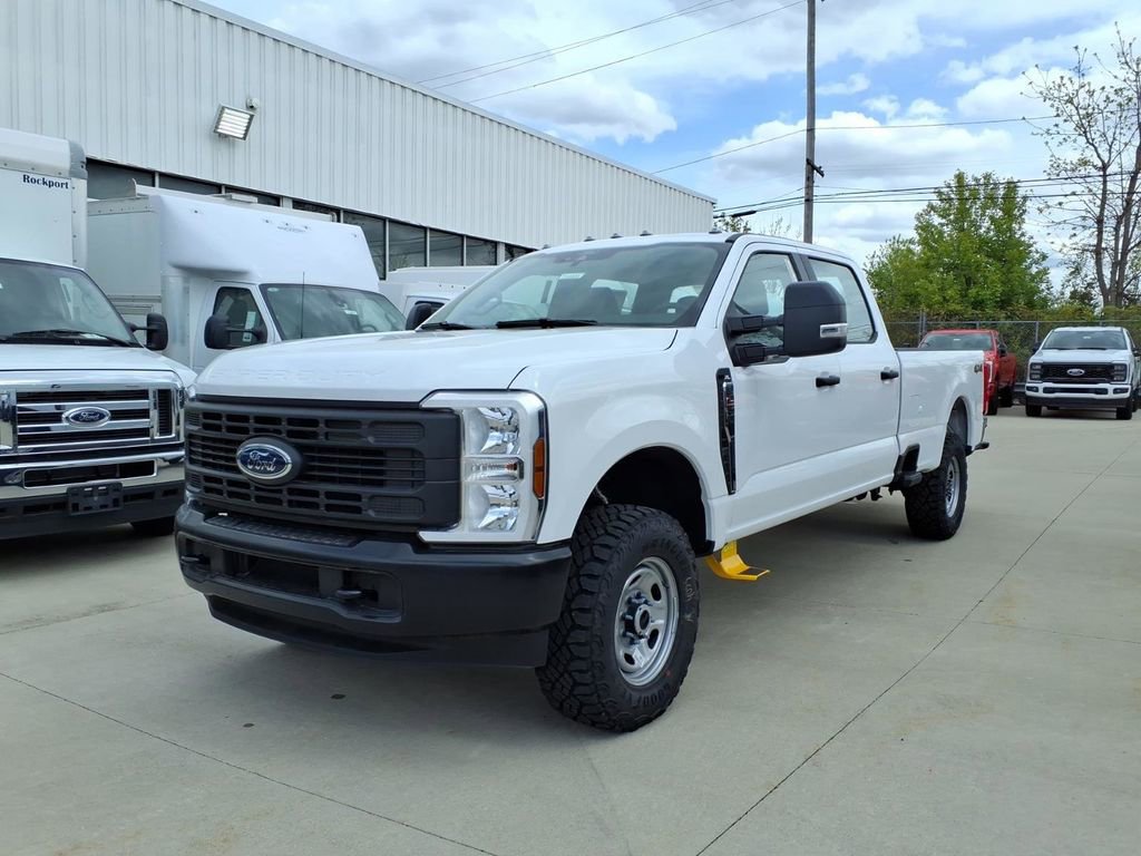 New 2026 Ford F250 XL w/ XL Off-Road Package