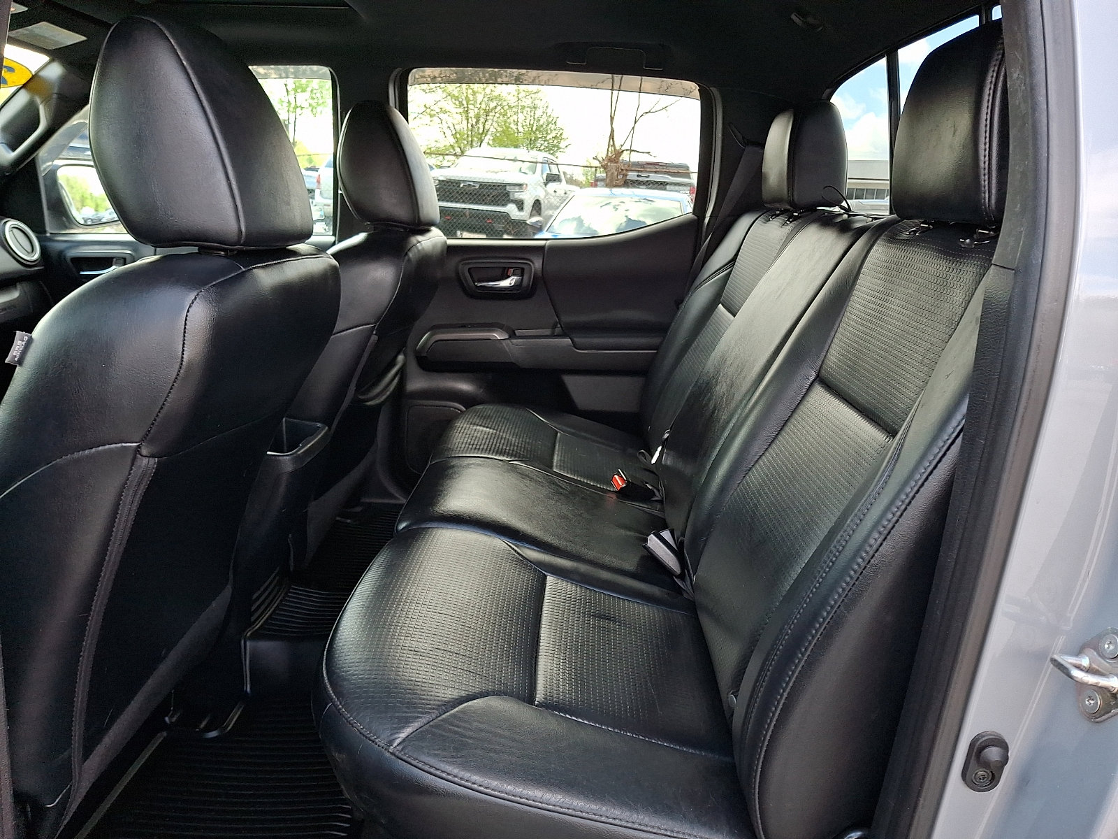 Used 2019 Toyota Tacoma TRD Off-Road w/ TRD Premium Off Road Package image 10
