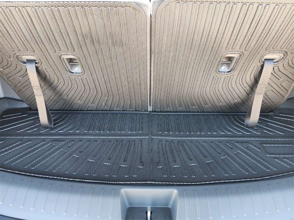 Used 2024 Hyundai Santa Fe Limited image 36