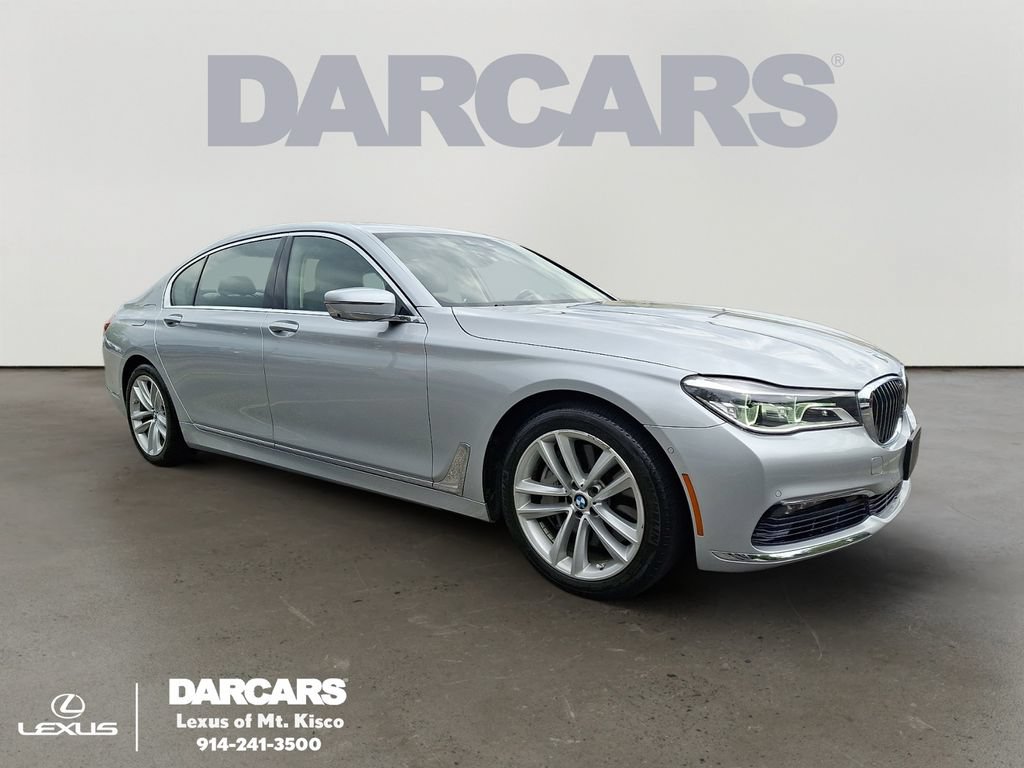 Used 2016 BMW 750i xDrive AWD/4WD image 1