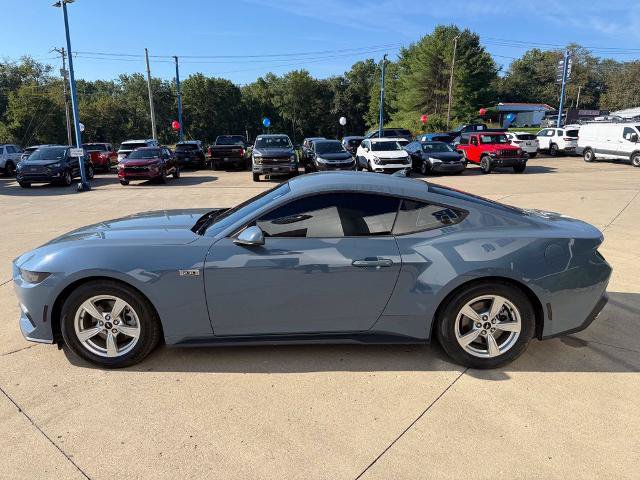 Certified 2024 Ford Mustang Coupe RWD image 4