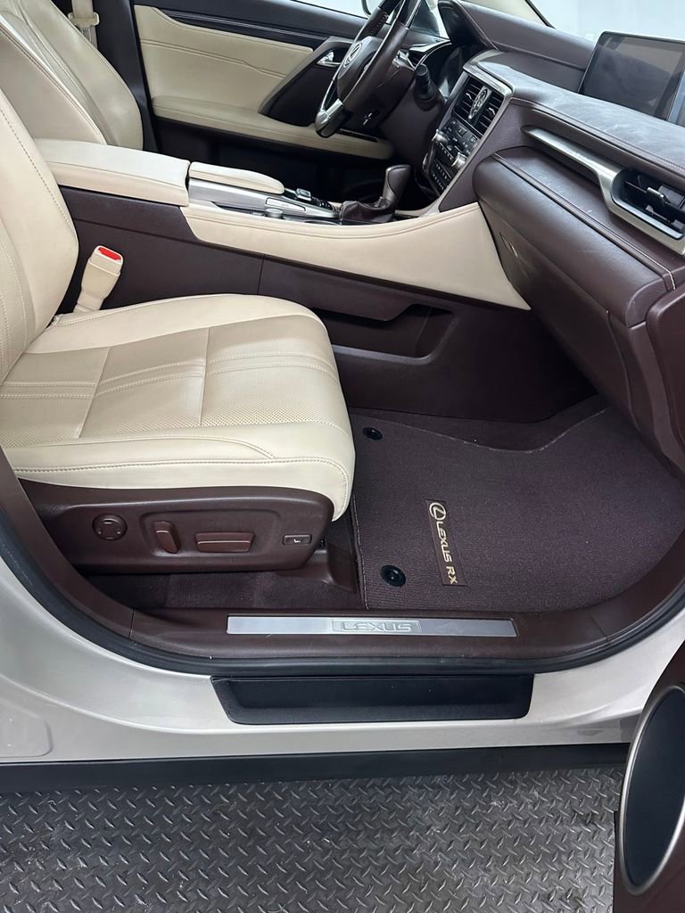 Used 2016 Lexus RX 350 AWD w/ Luxury Package image 39