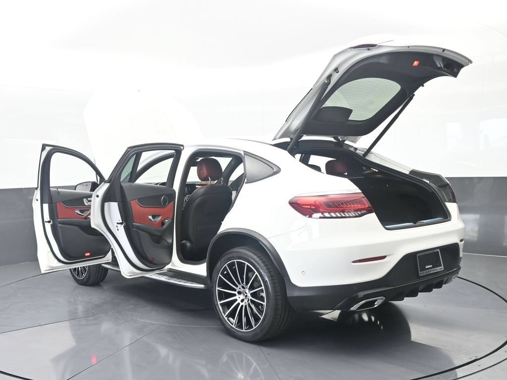 Used 2022 Mercedes-Benz GLC 300 4MATIC Coupe image 89