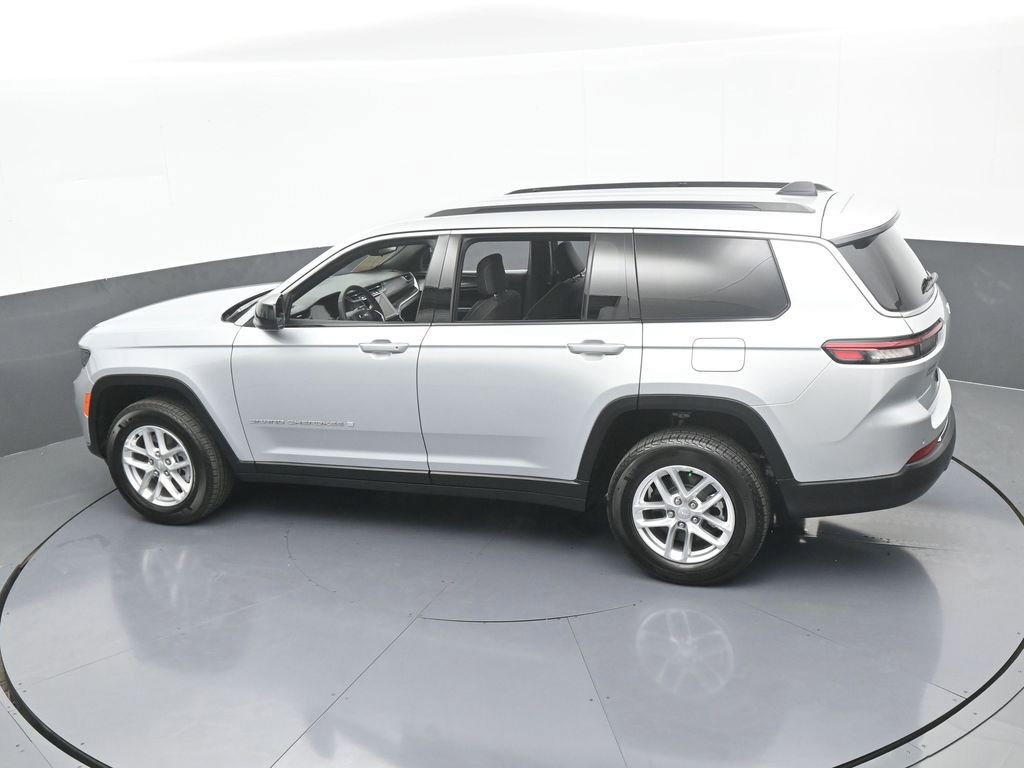 Used 2024 Jeep Grand Cherokee L Laredo w/ Luxury Tech Group I image 50