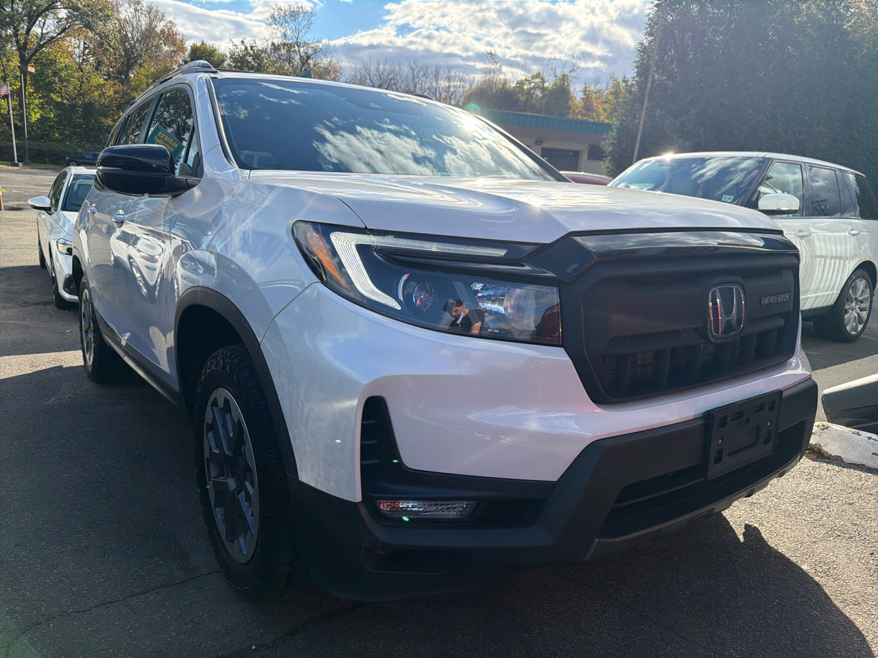 Used 2024 Honda Passport TrailSport image 3