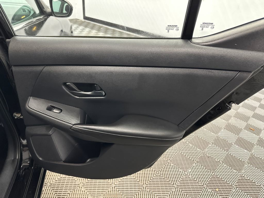 Used 2024 Nissan Sentra SV image 16