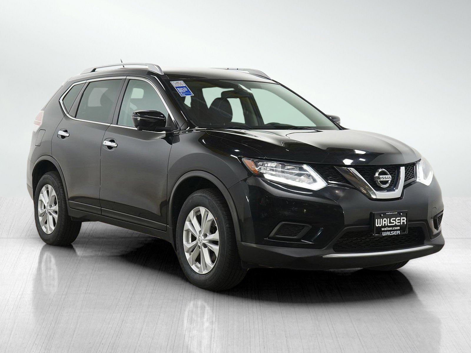 Used 2016 Nissan Rogue SV w/ SV Premium Package AWD/4WD image 7