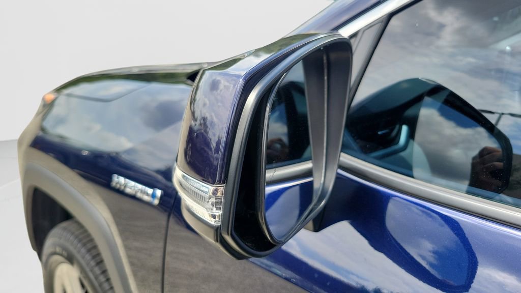 Used 2021 Toyota RAV4 Limited AWD/4WD image 26