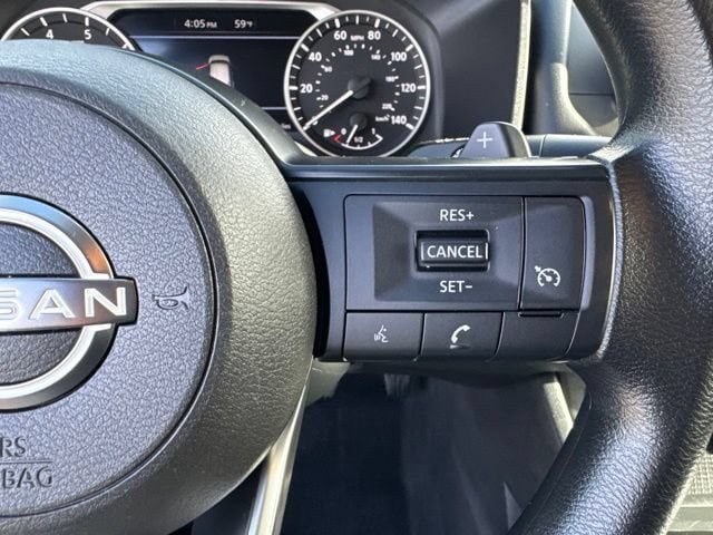 Used 2024 Nissan Rogue S AWD/4WD image 16