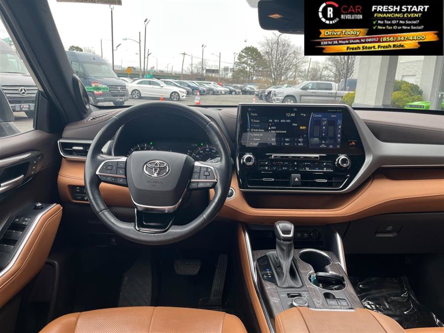 Used 2020 Toyota Highlander Platinum image 43