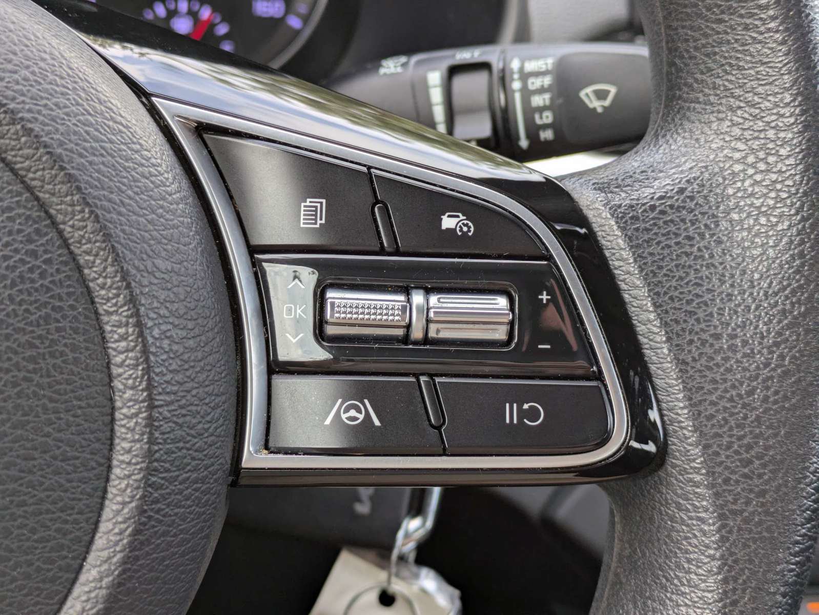 Certified 2024 Kia Forte LXS FWD image 18