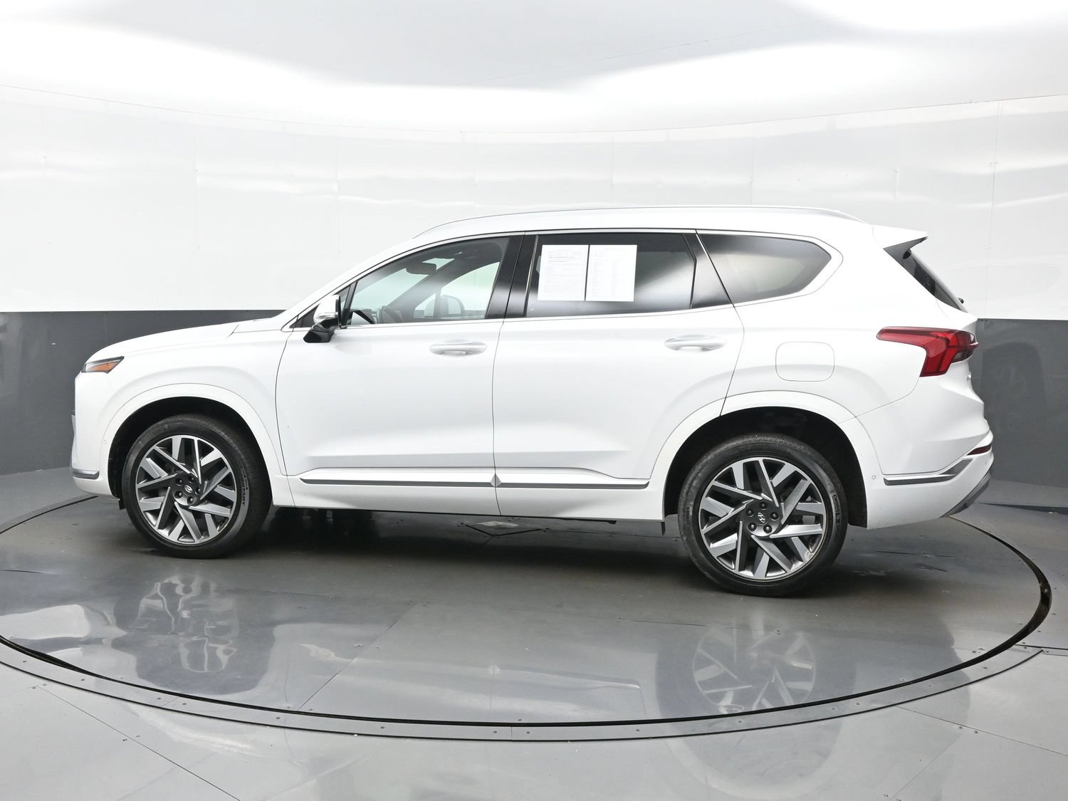 Certified 2023 Hyundai Santa Fe Calligraphy AWD/4WD image 3
