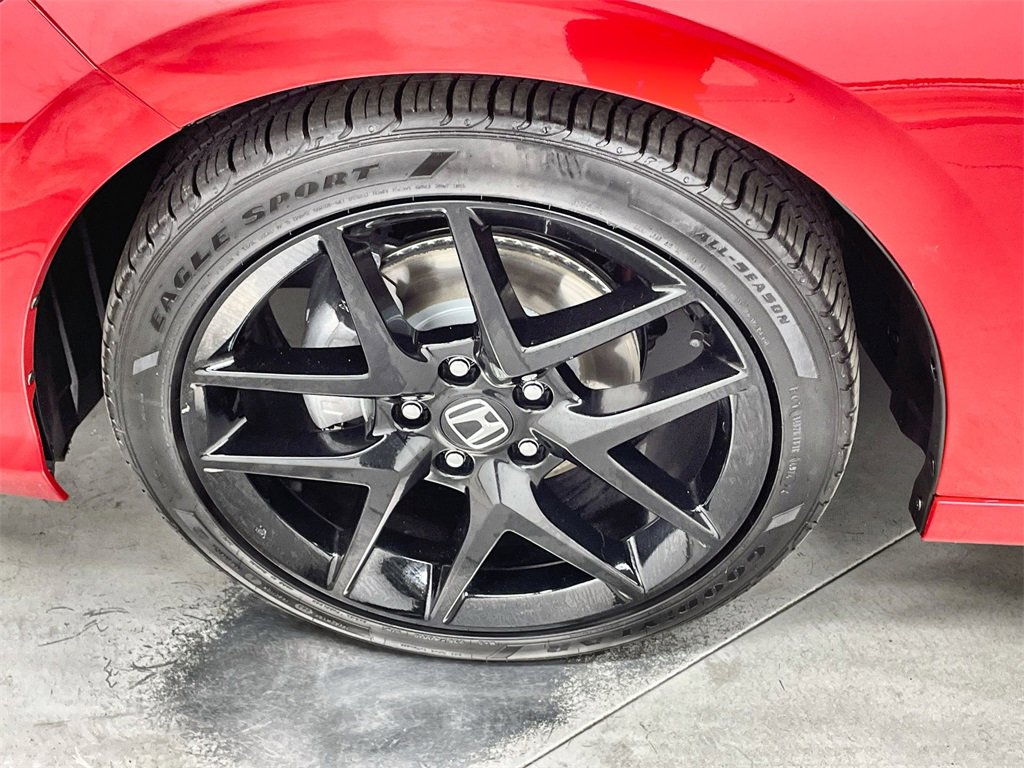 Certified 2025 Honda Civic Sport image 10