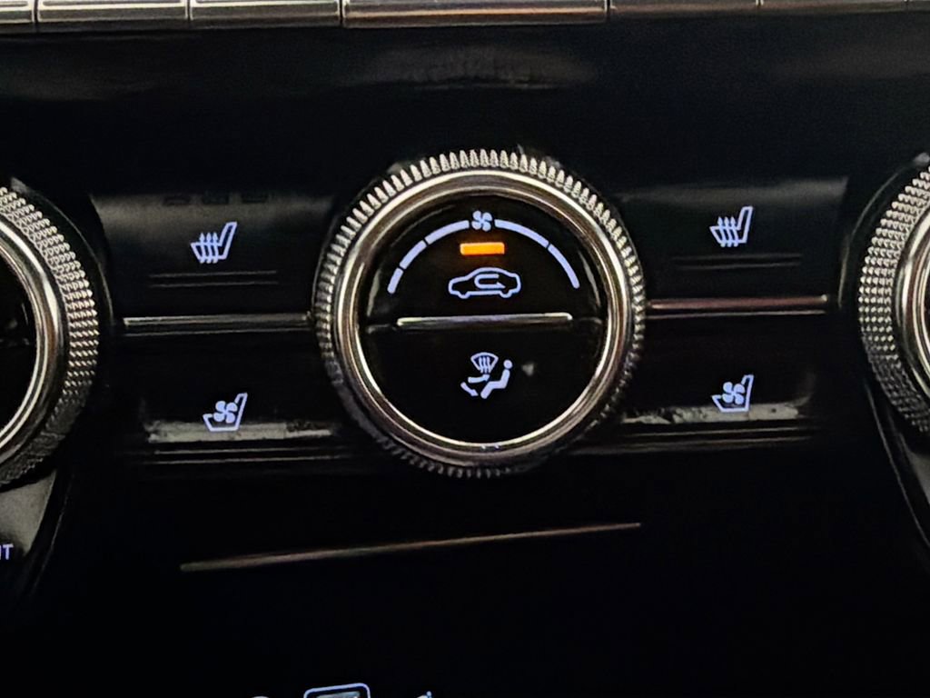 Used 2021 Genesis G70 3.3T w/ Sport Package image 23