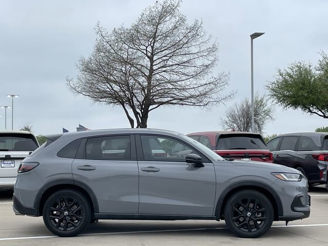 Used 2024 Honda HR-V Sport image 3