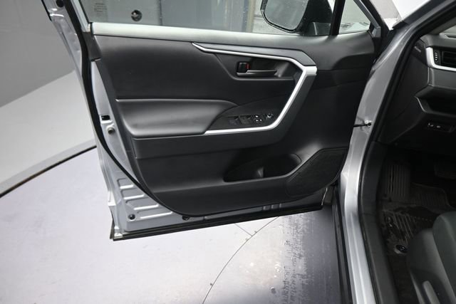 Used 2025 Toyota RAV4 LE AWD/4WD image 64