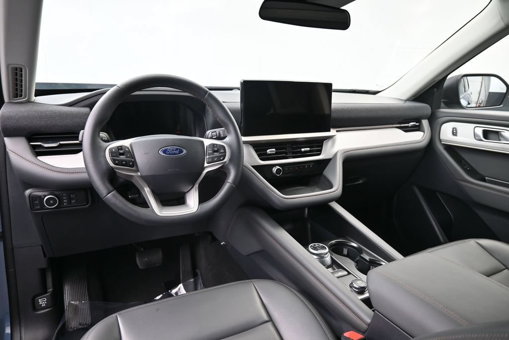 New 2026 Ford Explorer Active w/ Active Comfort Package AWD/4WD image 14