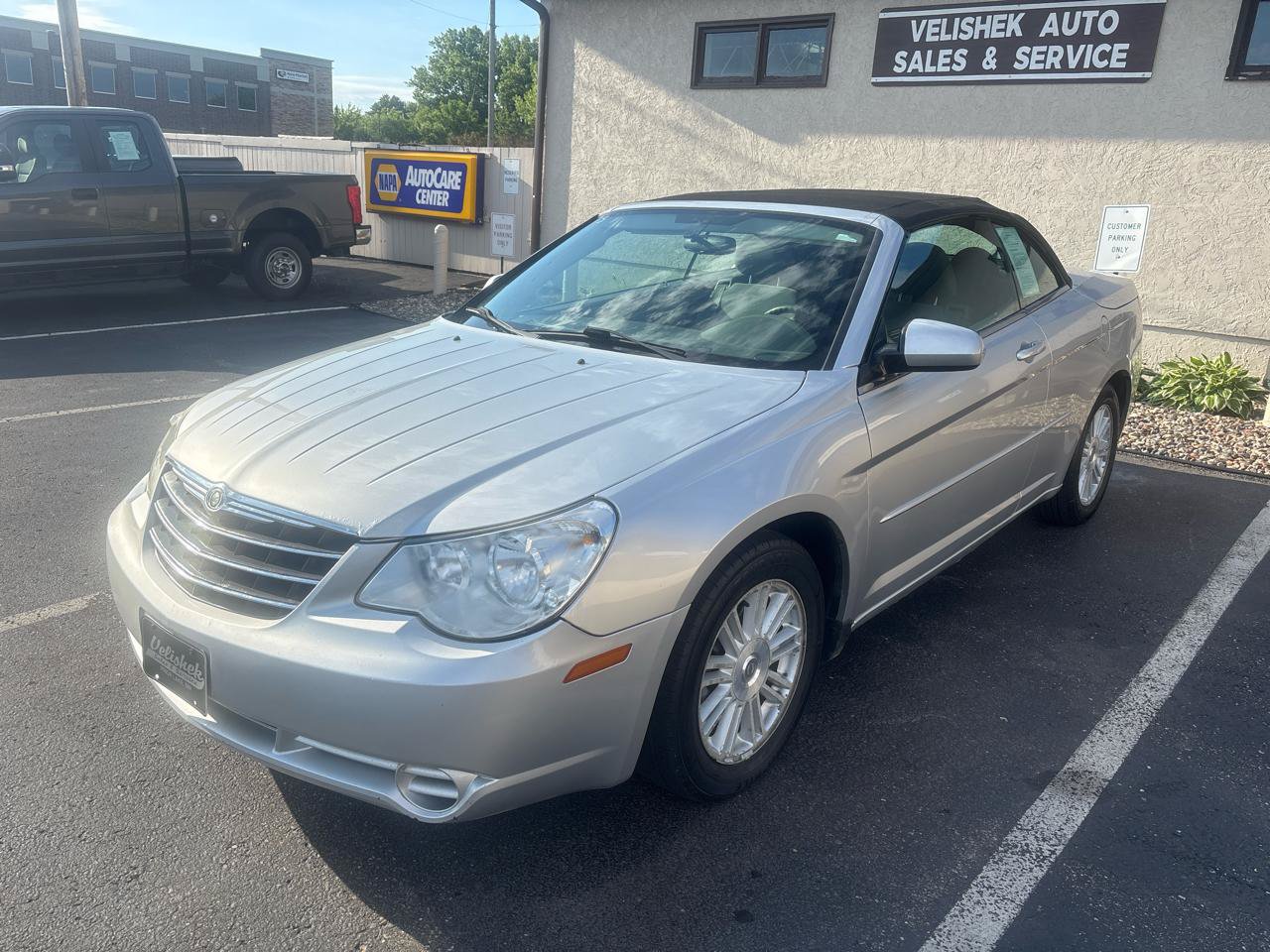 Used 2008 Chrysler Sebring Touring FWD image 7