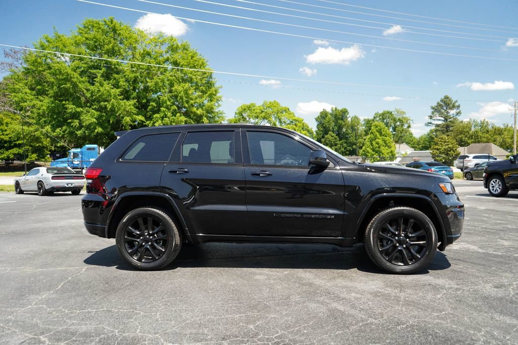 Used 2022 Jeep Grand Cherokee Laredo X AWD/4WD video 2