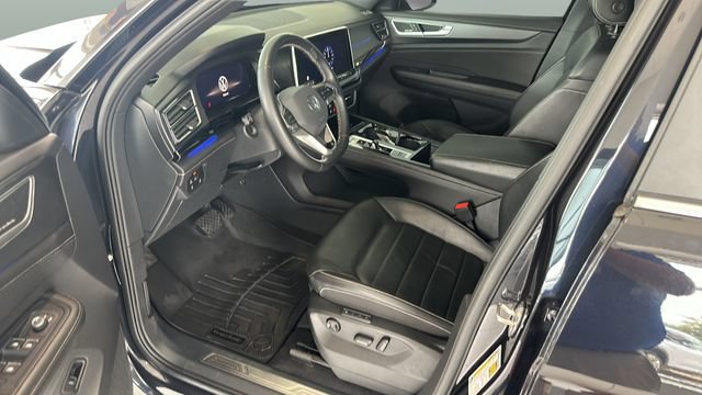 Used 2024 Volkswagen Atlas Cross Sport SEL AWD/4WD image 7
