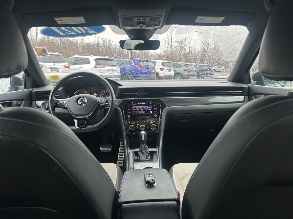 Used 2021 Volkswagen Passat 2.0T R-Line image 29
