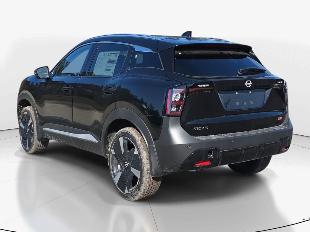 New 2026 Nissan Kicks SR FWD image 8