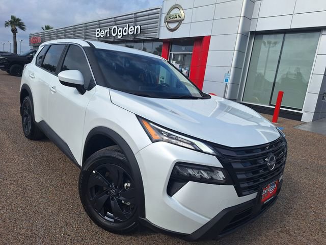 Certified 2026 Nissan Rogue SV FWD image 1