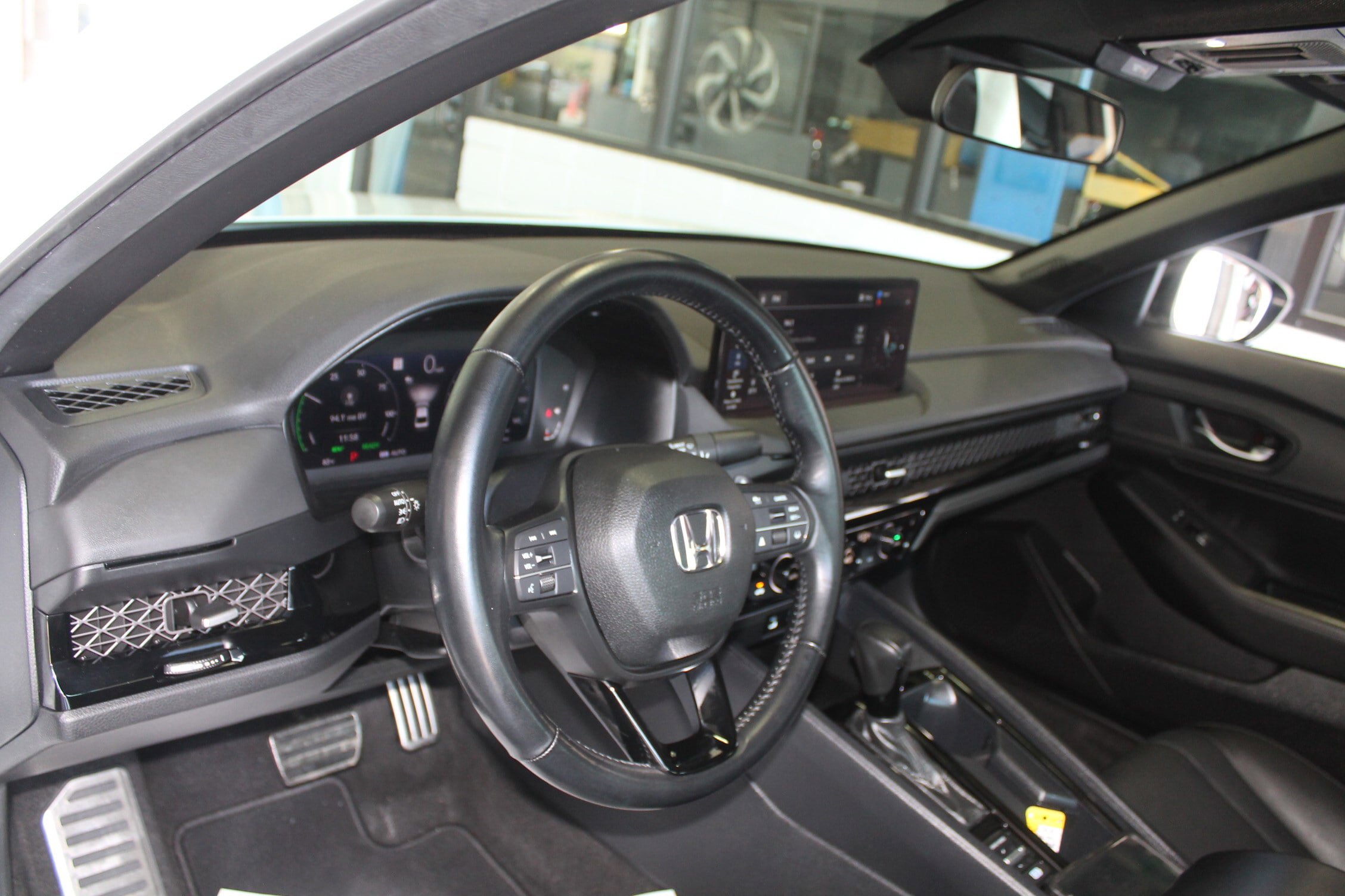 Used 2024 Honda Accord Sport image 16