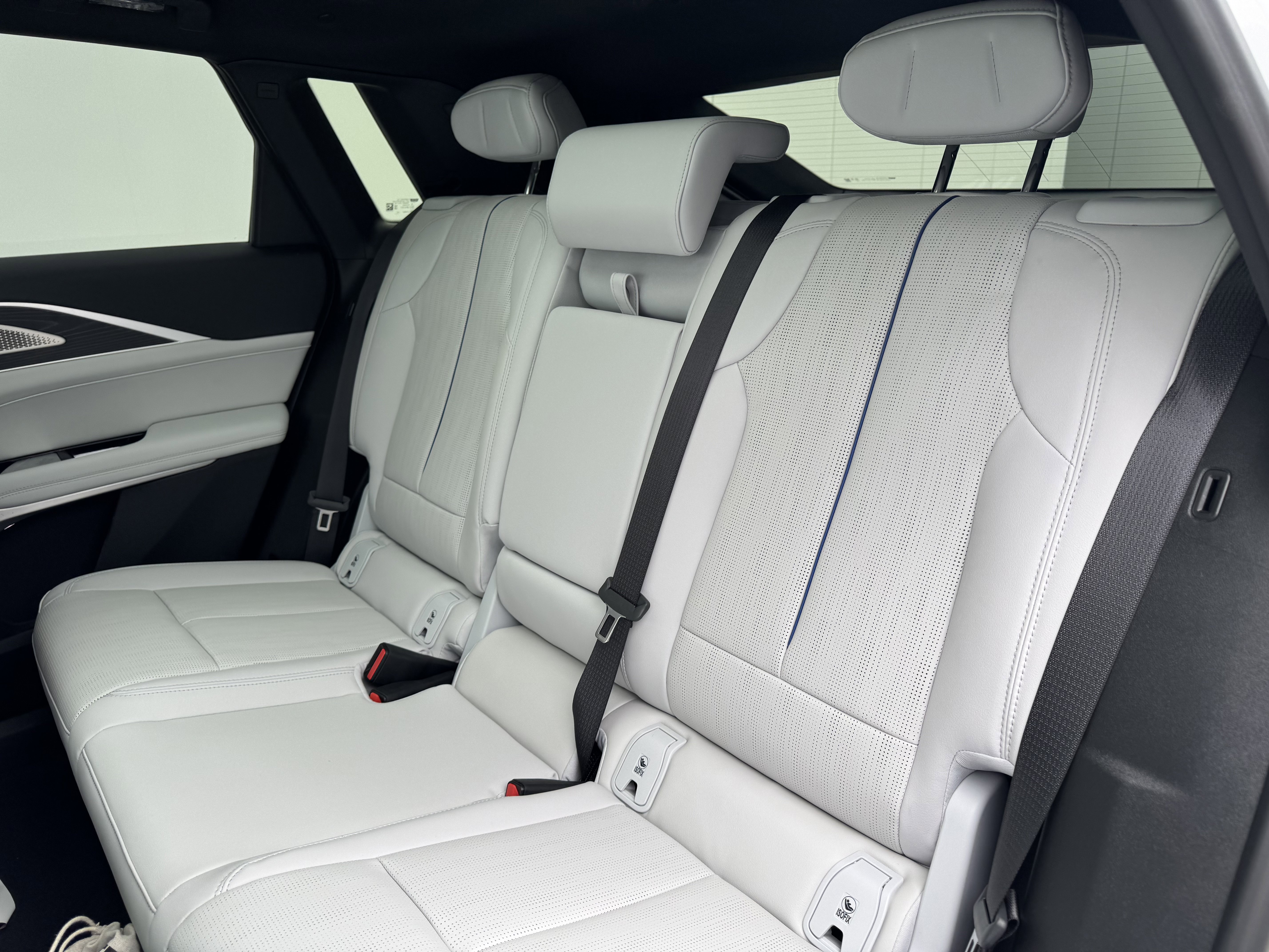 New 2025 Cadillac Lyriq Sport image 11