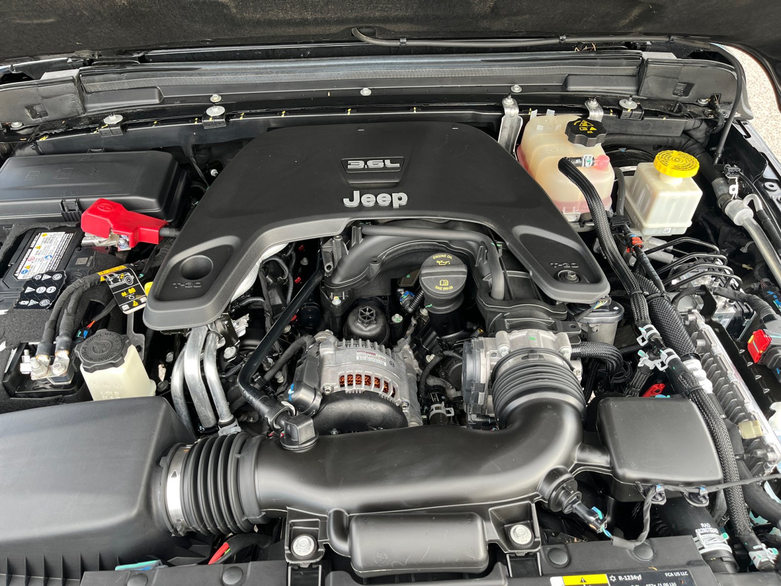 Used 2020 Jeep Gladiator Rubicon AWD/4WD image 9