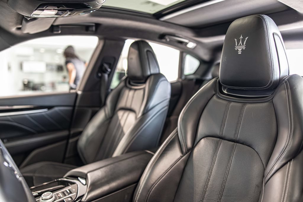 Used 2019 Maserati Levante S GranSport AWD/4WD image 19