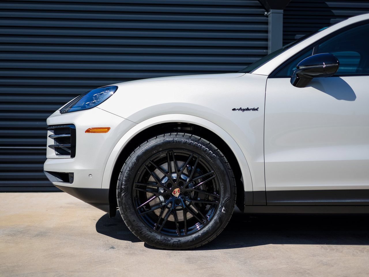 New 2026 Porsche Cayenne E-Hybrid Coupe AWD/4WD image 11