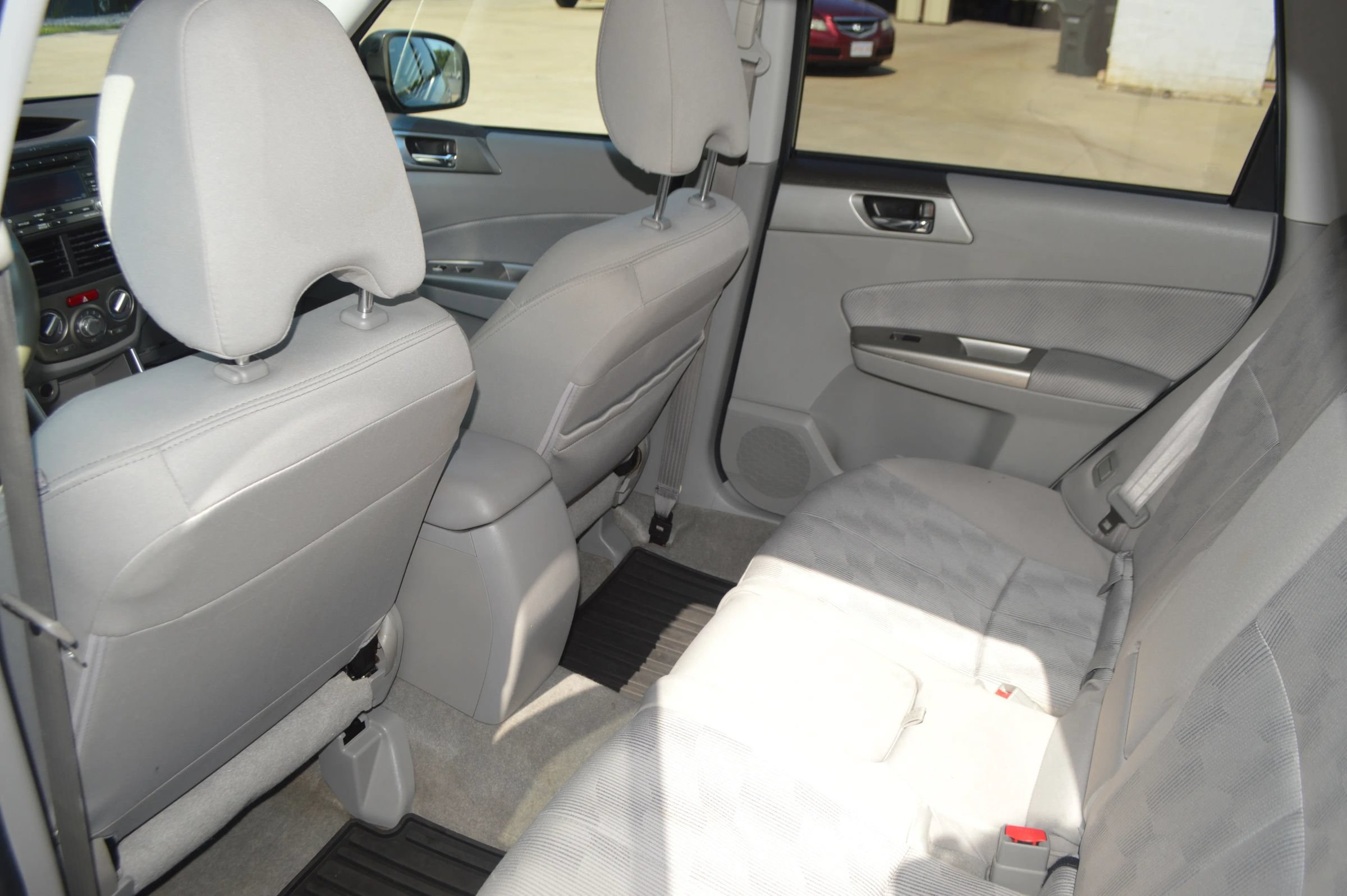 Used 2010 Subaru Forester 2.5X Premium AWD/4WD image 19