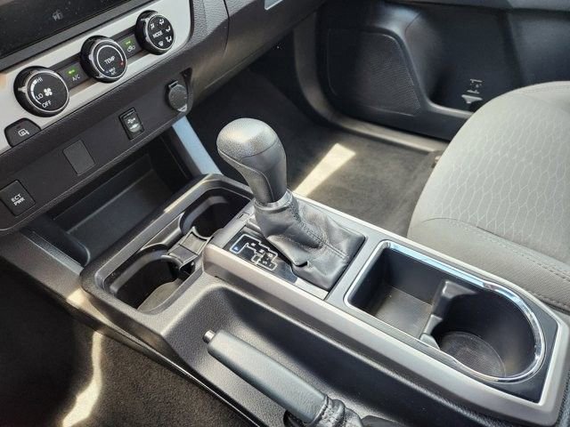 Used 2017 Toyota Tacoma SR5 w/ Tow Package RWD image 18
