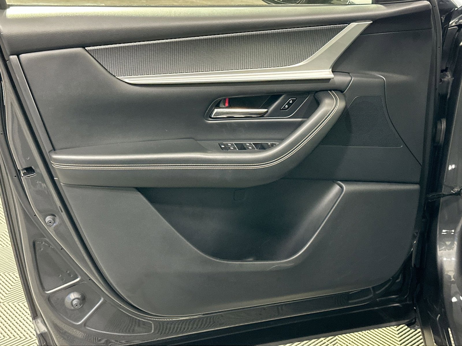 Used 2024 MAZDA CX-90 3.3 Turbo w/ Preferred Plus image 13