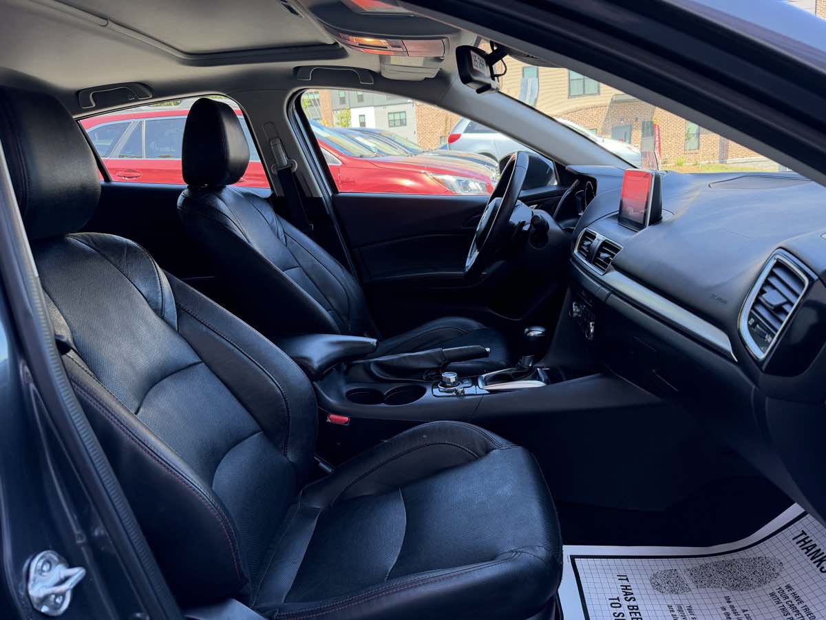 Used 2014 MAZDA MAZDA3 s Grand Touring w/ Technology Package FWD image 10